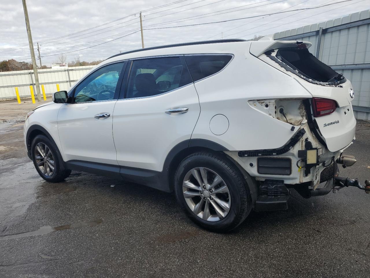 VIN 5NMZU4LA9JH061307 2018 HYUNDAI SANTA FE no.2