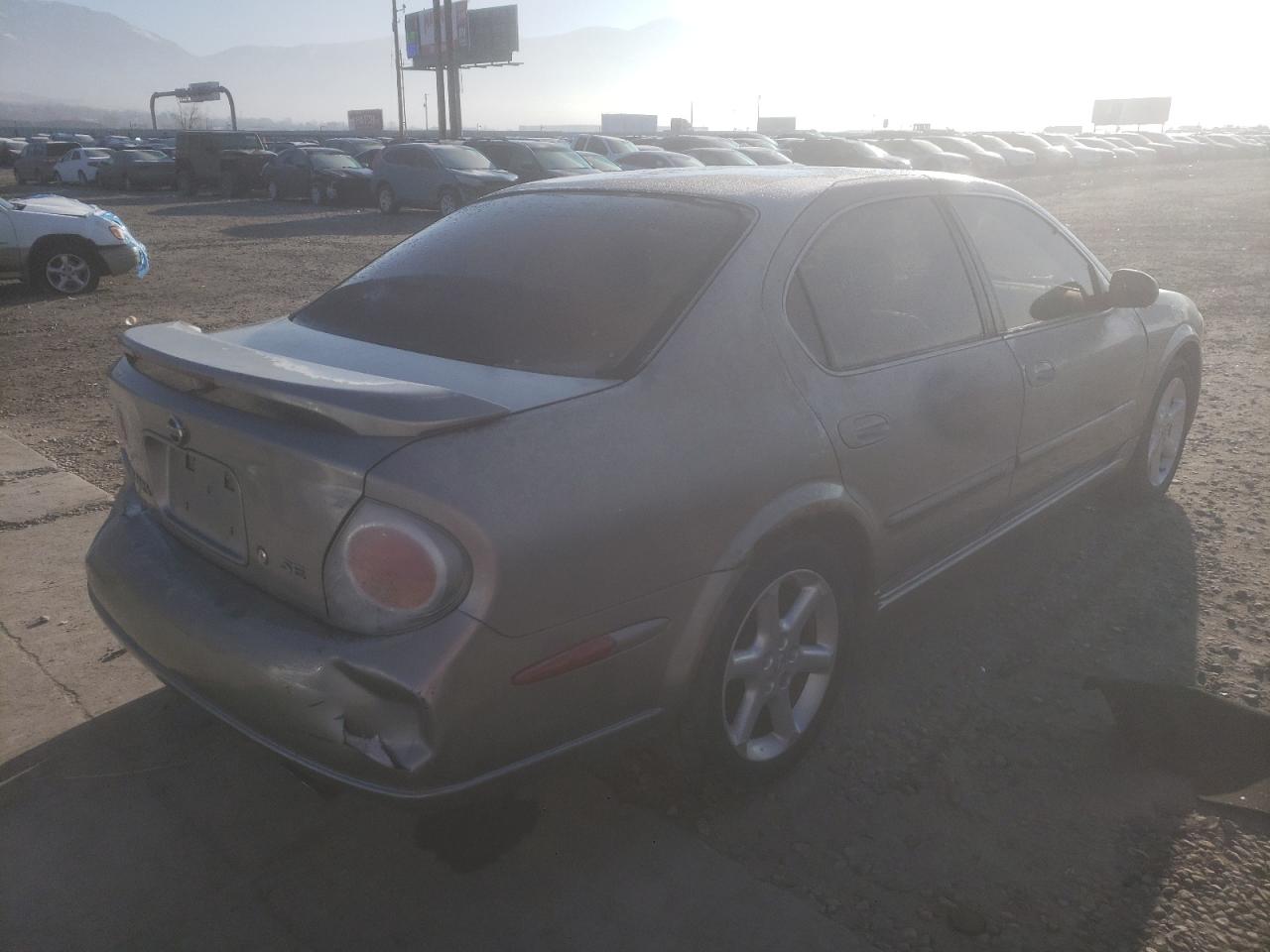 2002 Nissan Maxima - Image 3