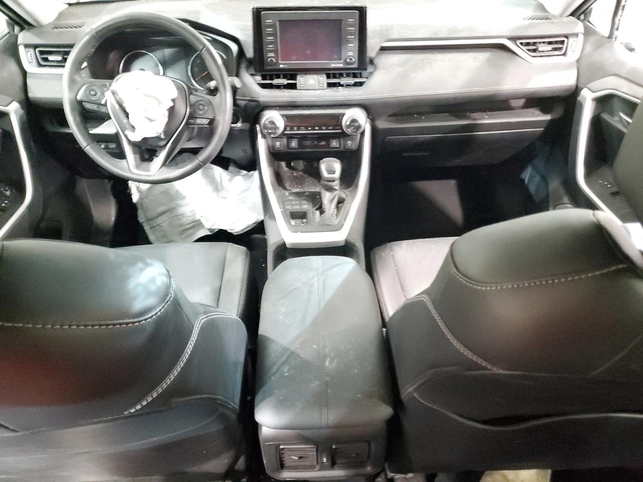 2021 Toyota RAV 4 - Image 8