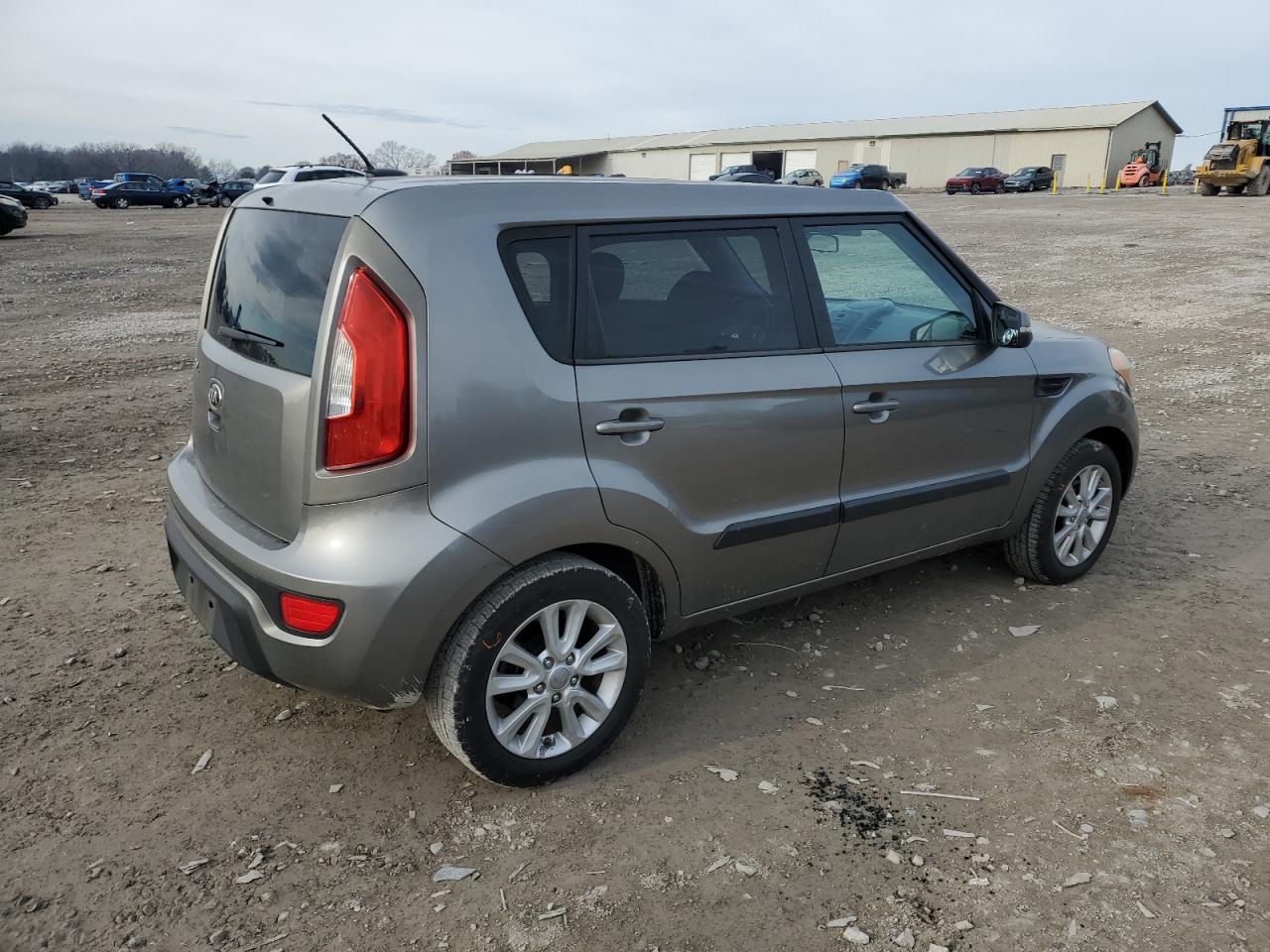 VIN KNDJT2A64D7529765 2013 KIA SOUL no.3