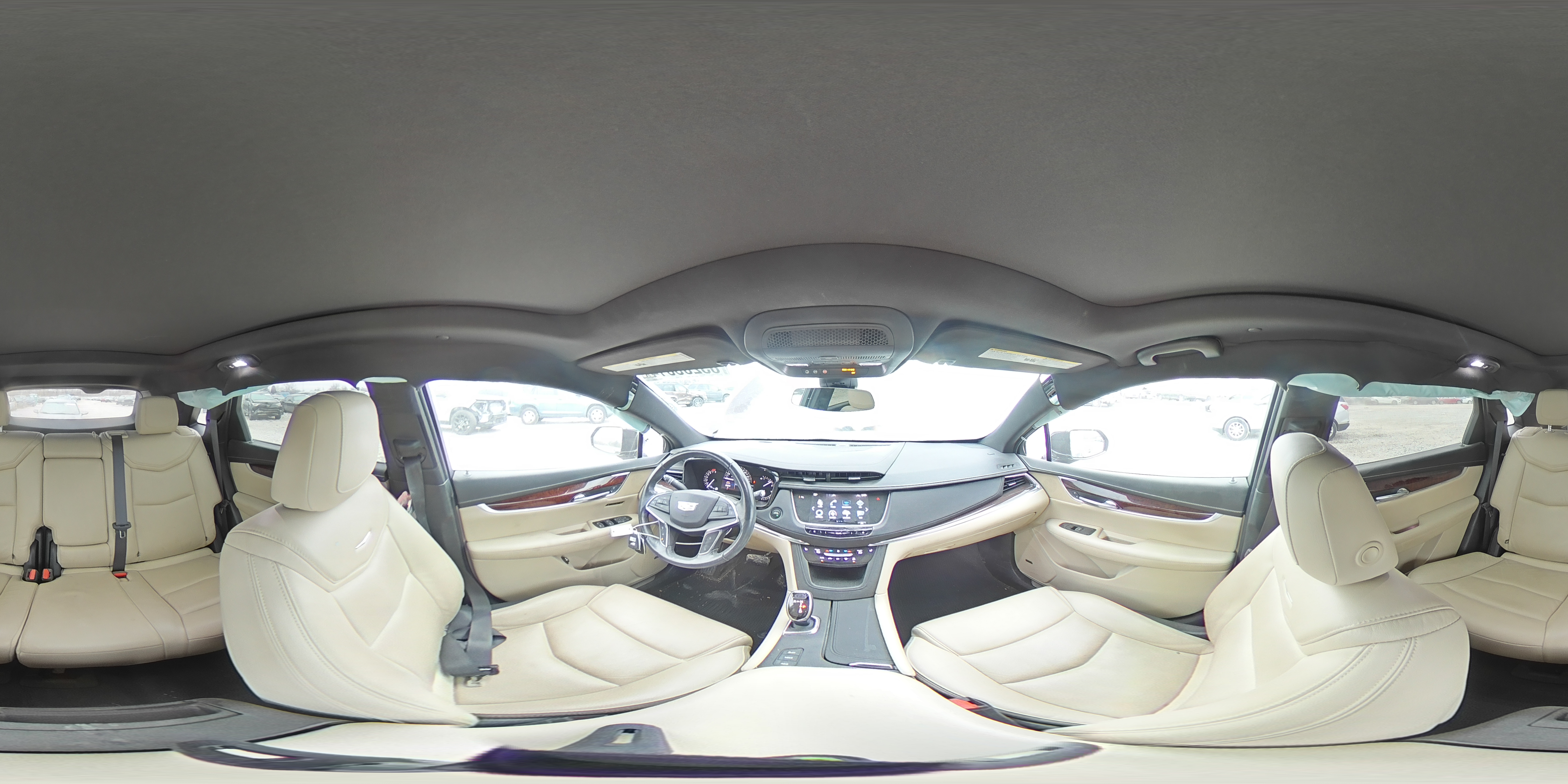 2018 Cadillac XT5 - Image 14