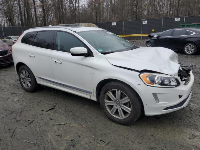  VOLVO XC60 2017 White