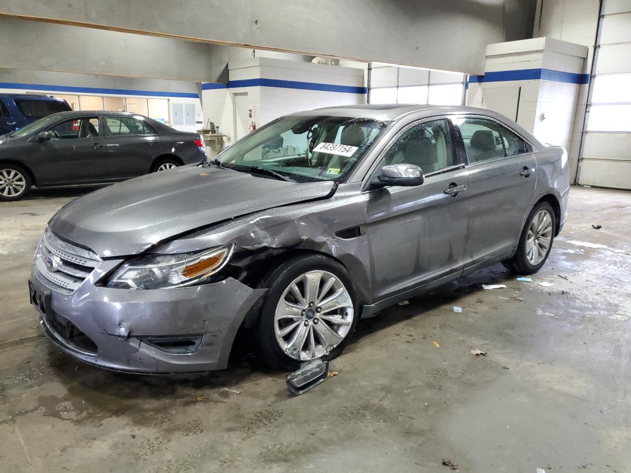 2011 Ford Taurus - Image 1