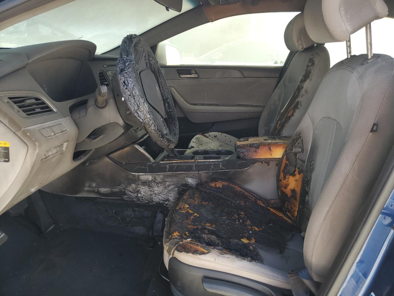 2017 Hyundai Sonata - Image 7