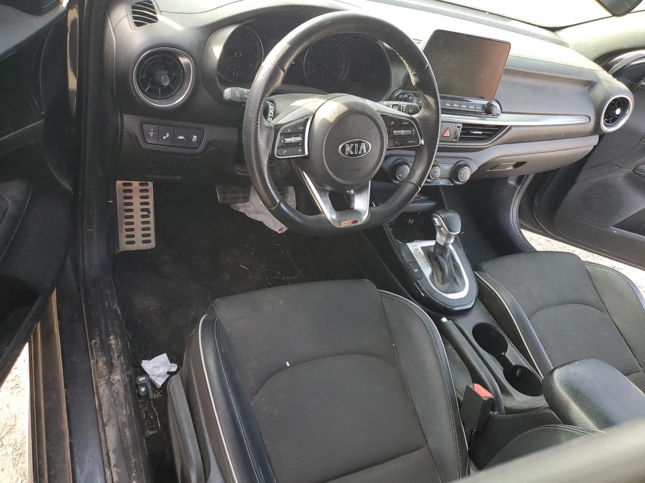 2021 Kia Forte - Image 8