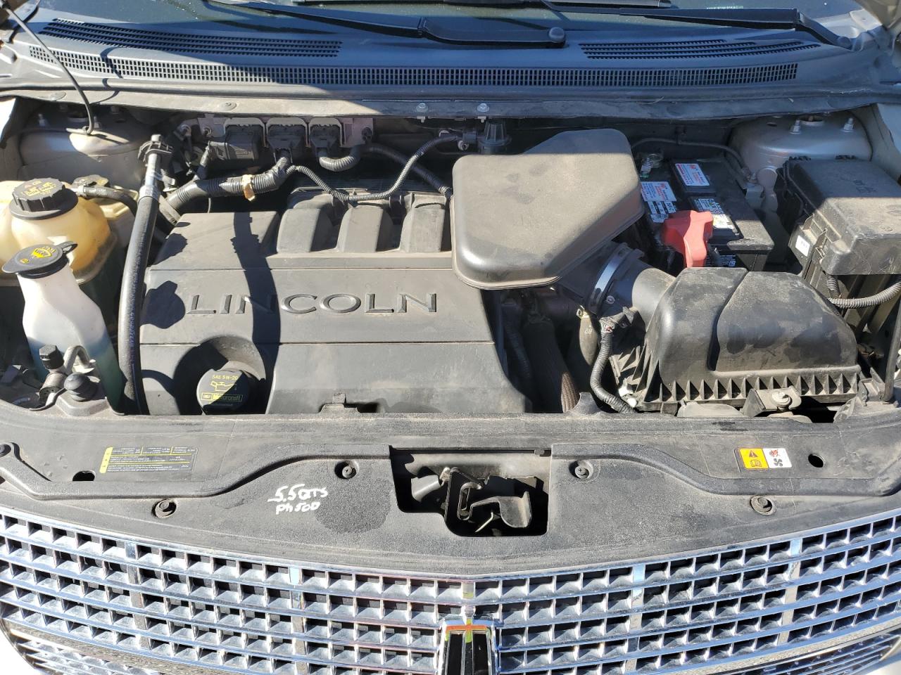2010 Lincoln MKX - Image 12