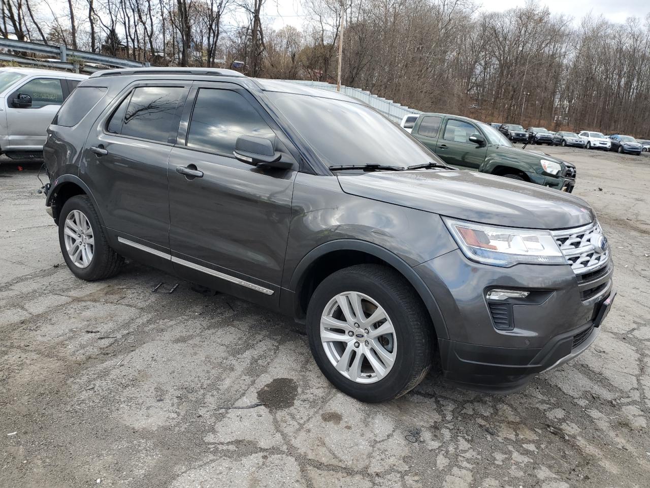 2019 Ford Explorer - Image 4