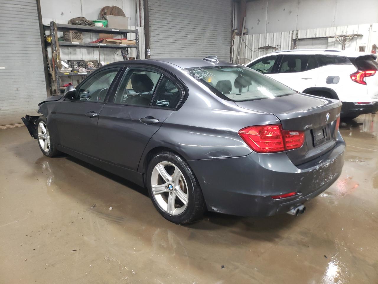 VIN WBA3B3C52DF530986 2013 BMW 3 SERIES no.2