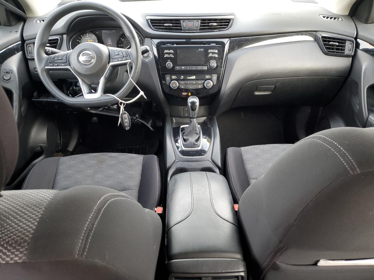 2017 Nissan Rogue - Image 8