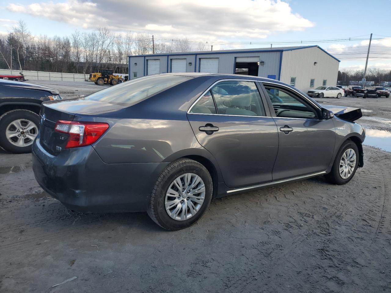 VIN 4T1BD1FKXDU074211 2013 TOYOTA CAMRY no.3