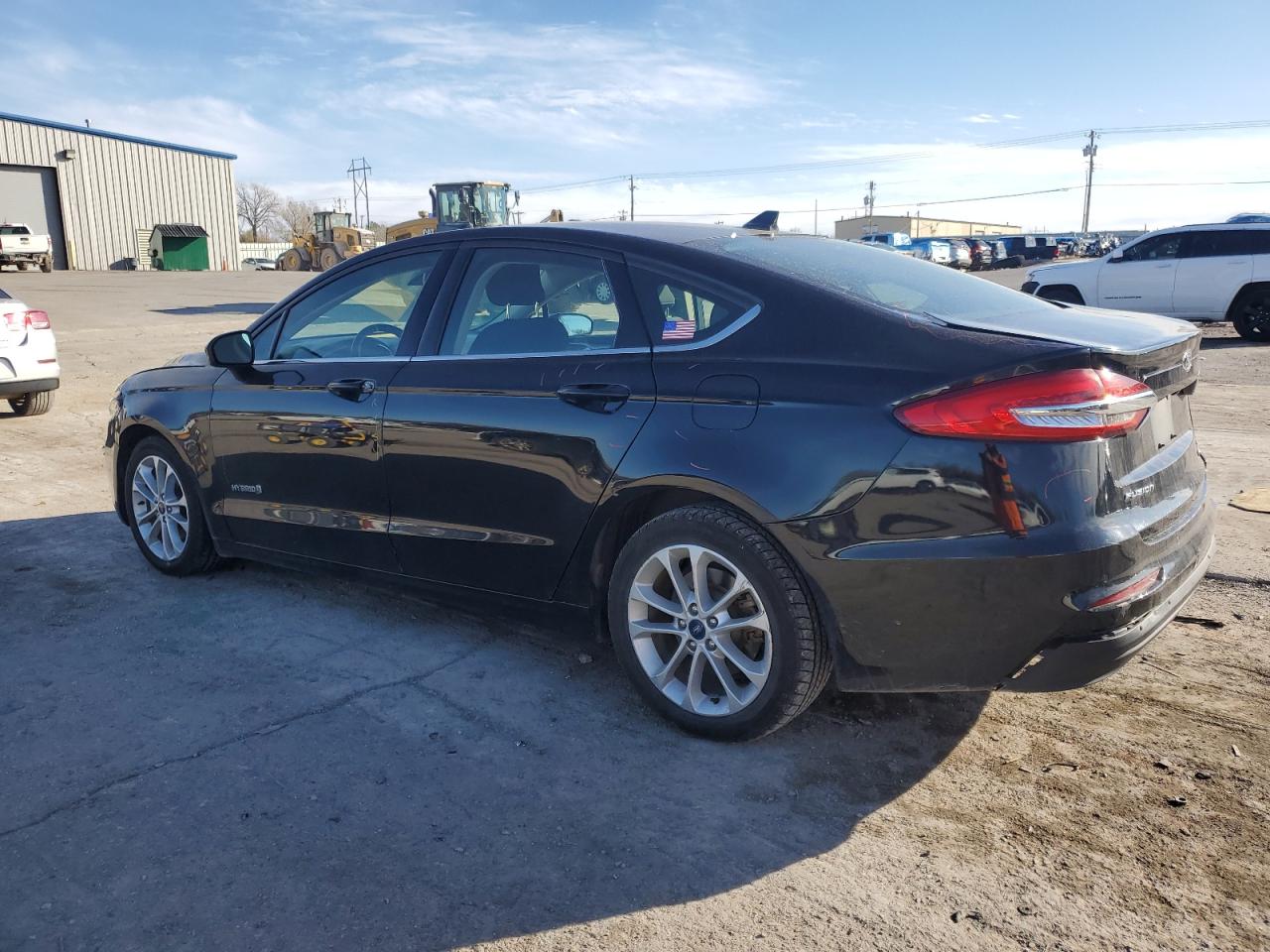 3FA6P0LU1KR151927 2019 FORD FUSION - Image 2