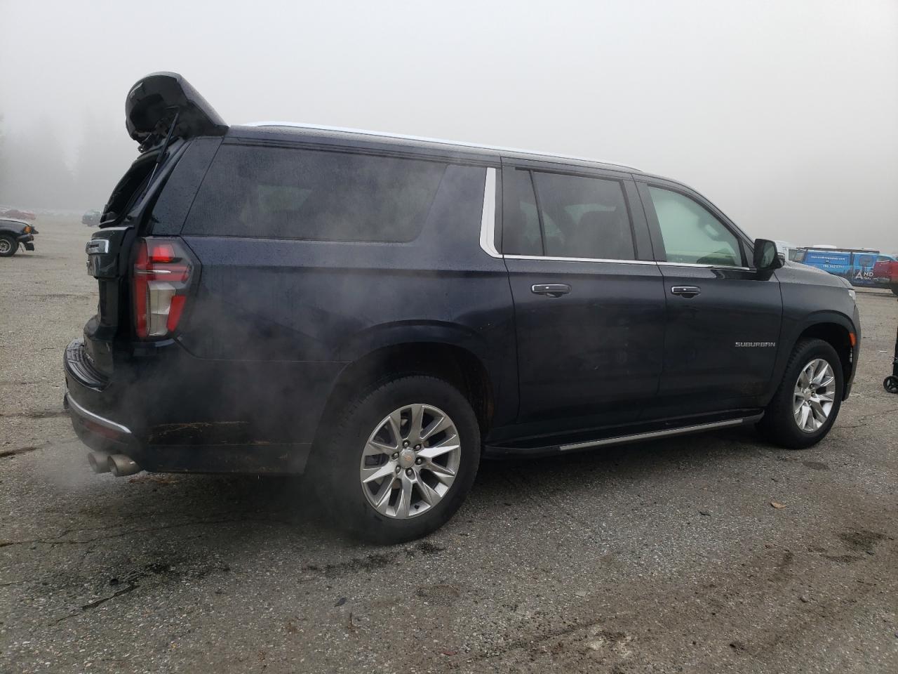 2023 Chevrolet Suburban - Image 3