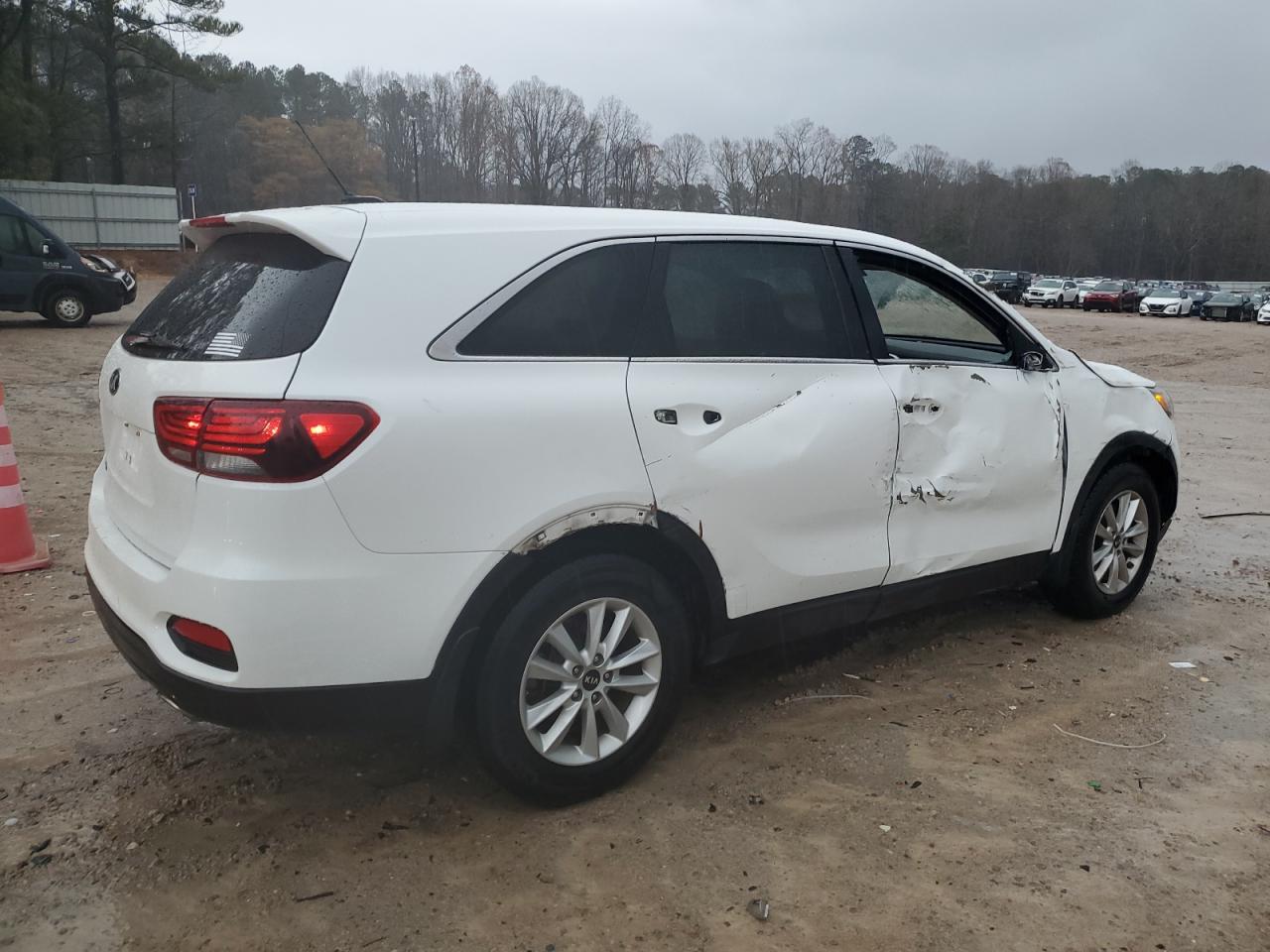 VIN 5XYPG4A38KG473314 2019 KIA SORENTO no.3