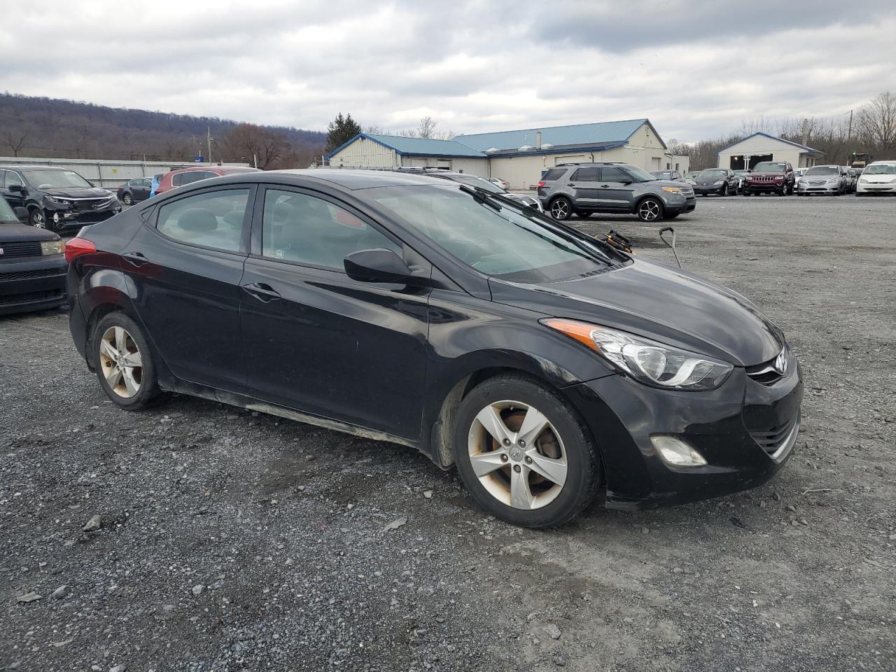 2013 Hyundai Elantra - Image 4