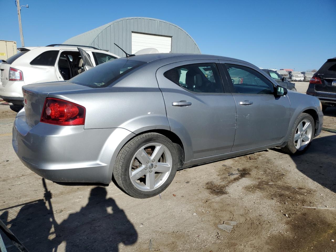 VIN 1C3CDZAB9DN662517 2013 DODGE AVENGER no.3