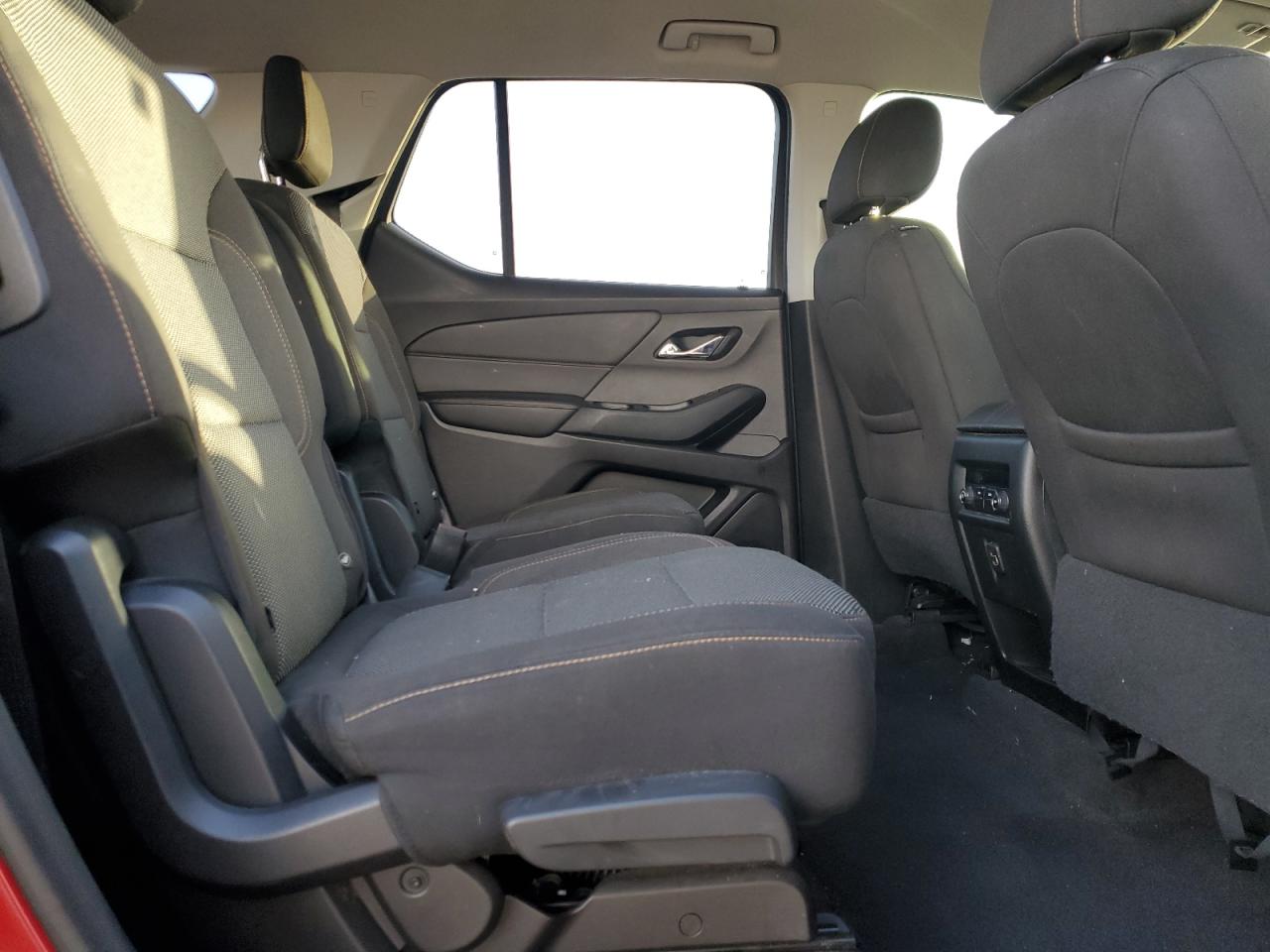 2018 Chevrolet Traverse - Image 11