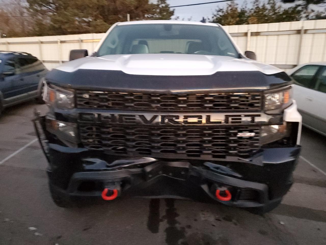 2020 Chevrolet Silverado - Image 5