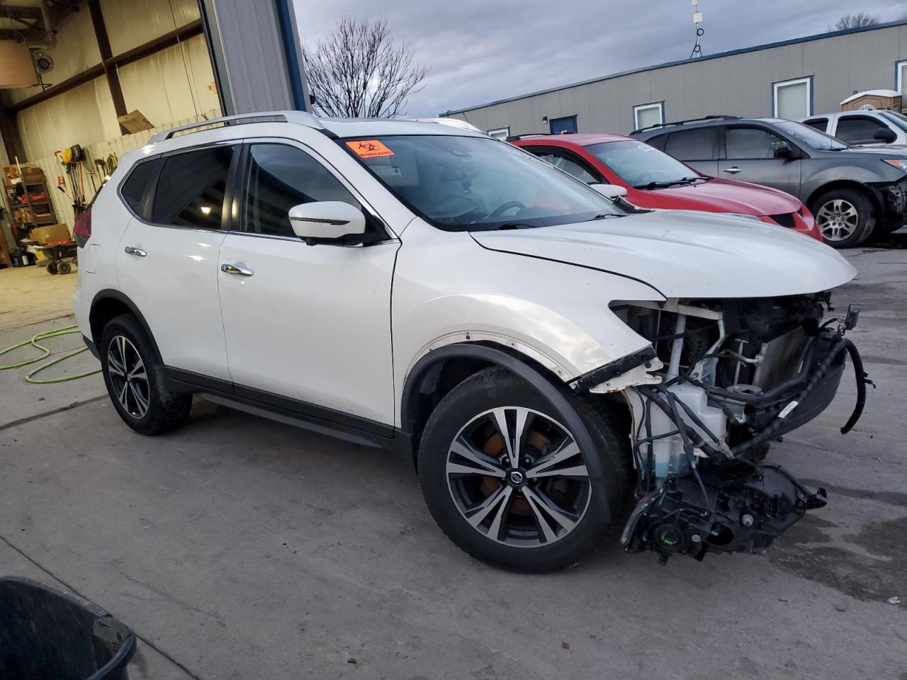 VIN JN8AT2MV1KW381424 2019 NISSAN ROGUE no.4