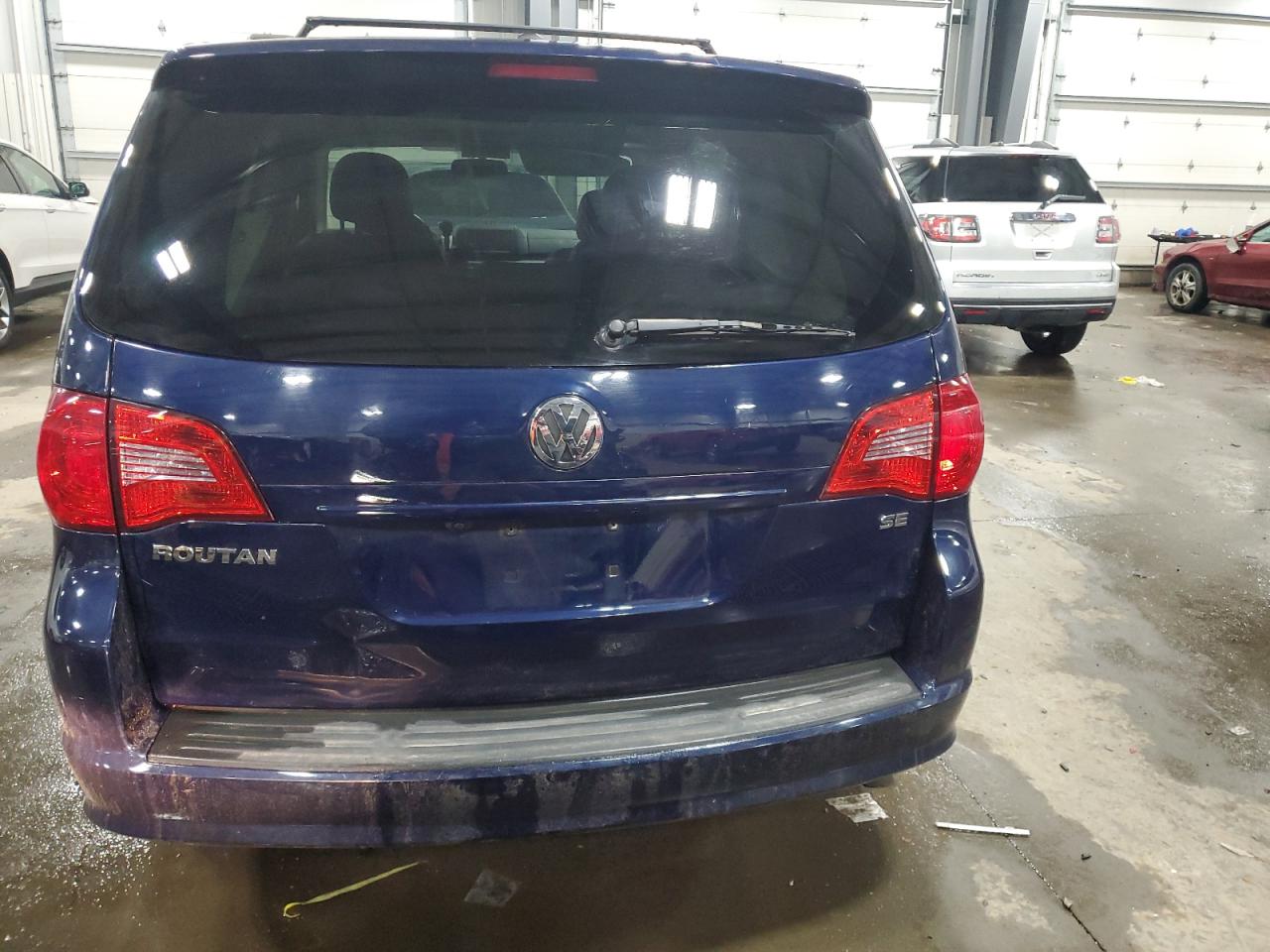 2014 Volkswagen Routan Se VIN: 2C4RVABG8ER135197 Lot: 86728604