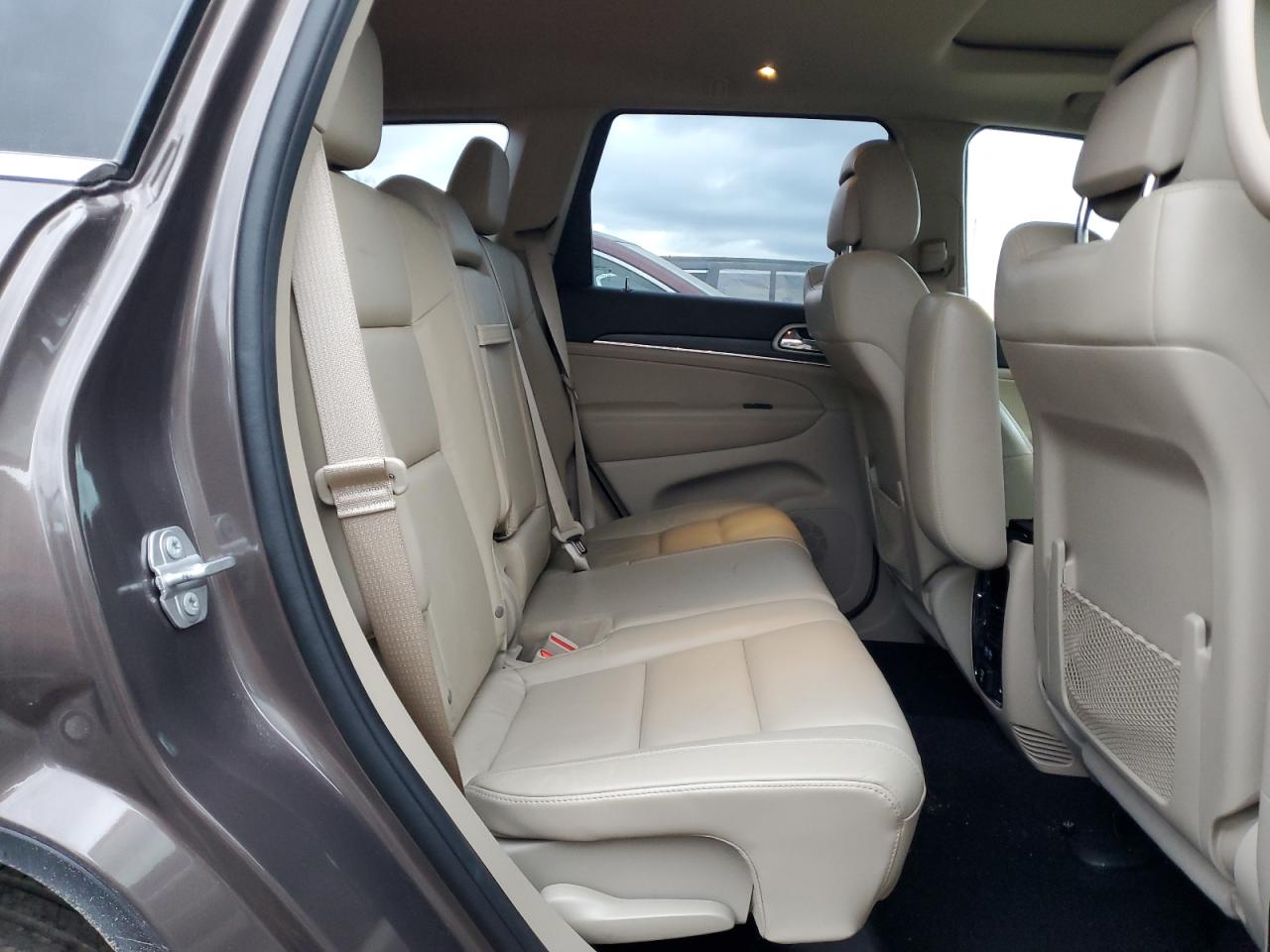 2021 Jeep Grand Cherokee - Image 11