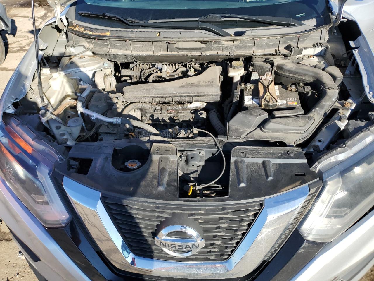 2017 Nissan Rogue - Image 13