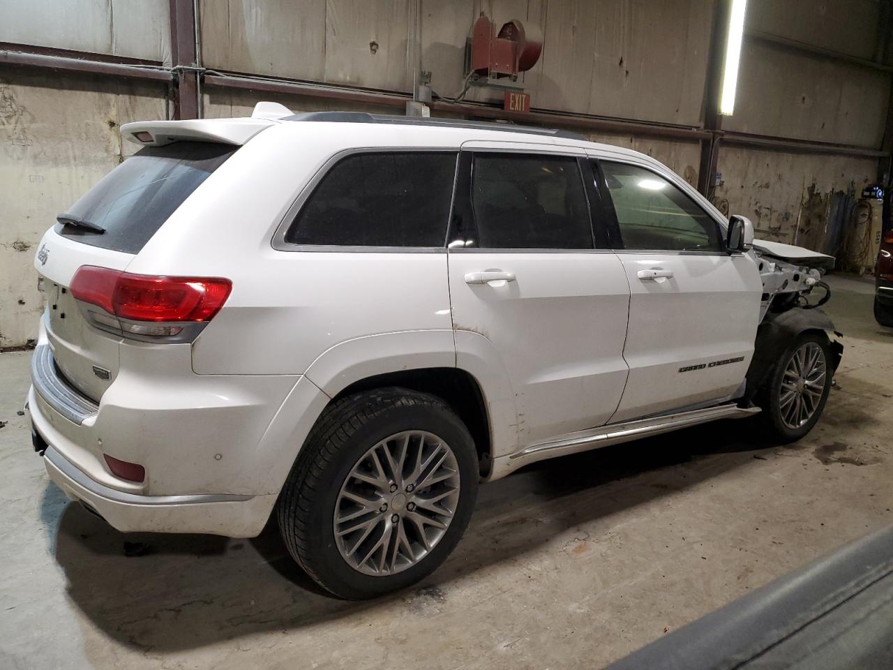 2018 Jeep Grand Cherokee - Image 3