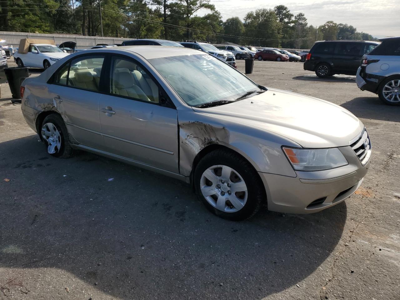 2009 Hyundai Sonata - Image 4