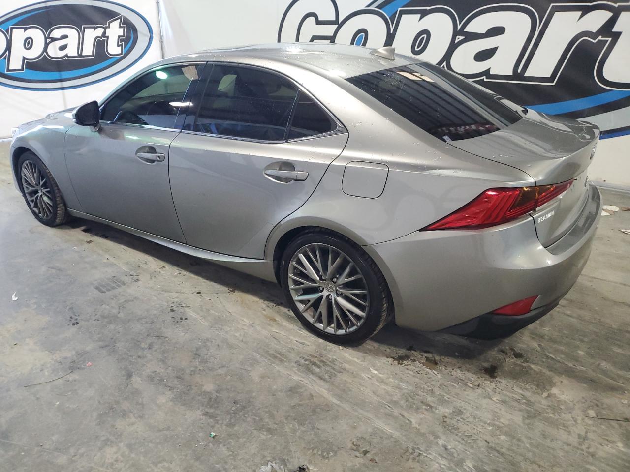 2017 Lexus IS - Image 2