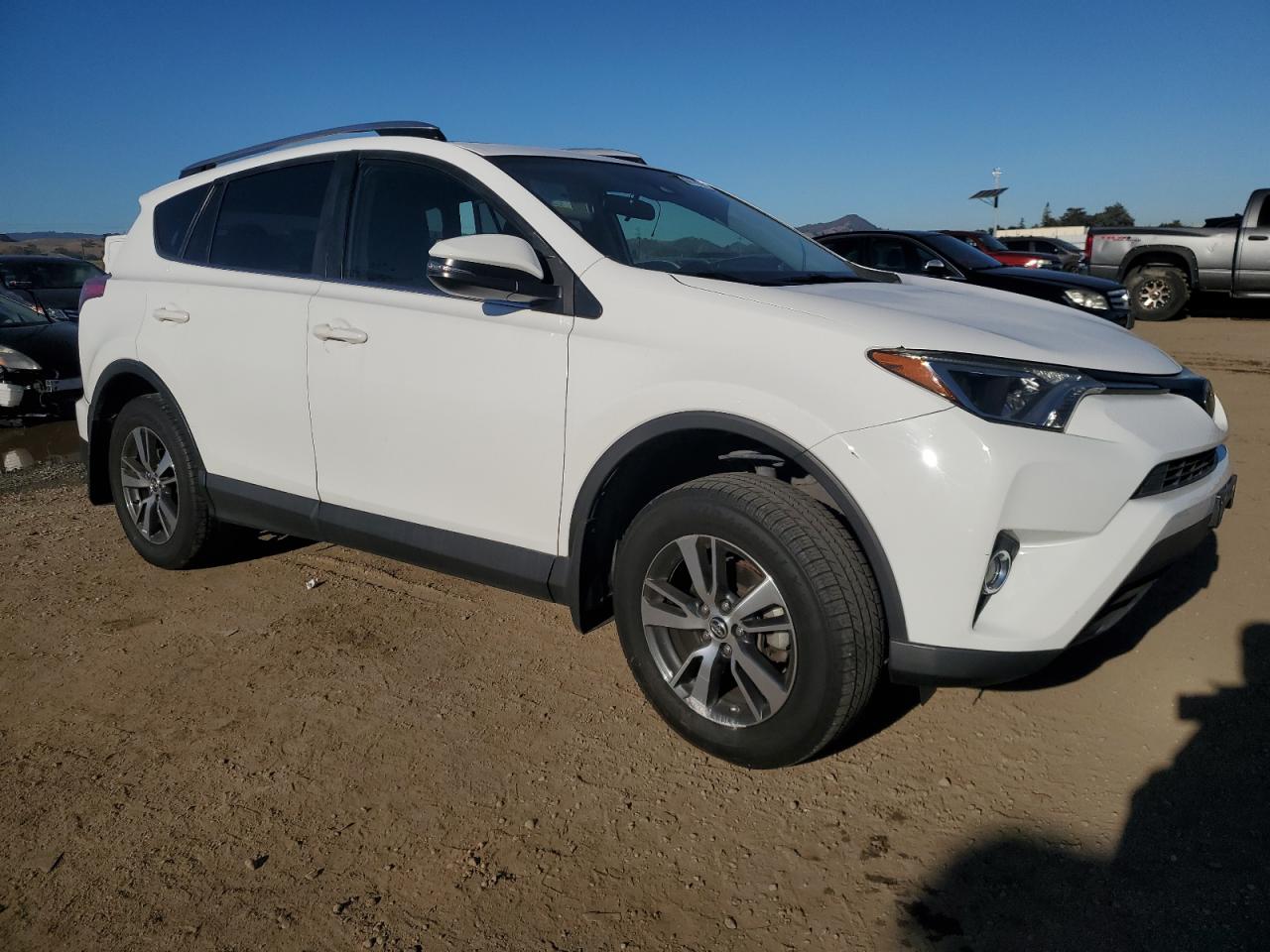 2018 Toyota RAV 4 - Image 4