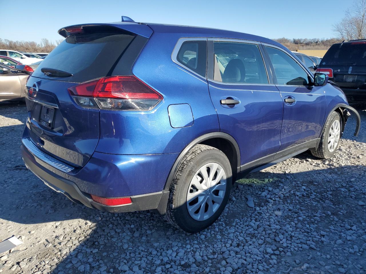 2020 Nissan Rogue - Image 3