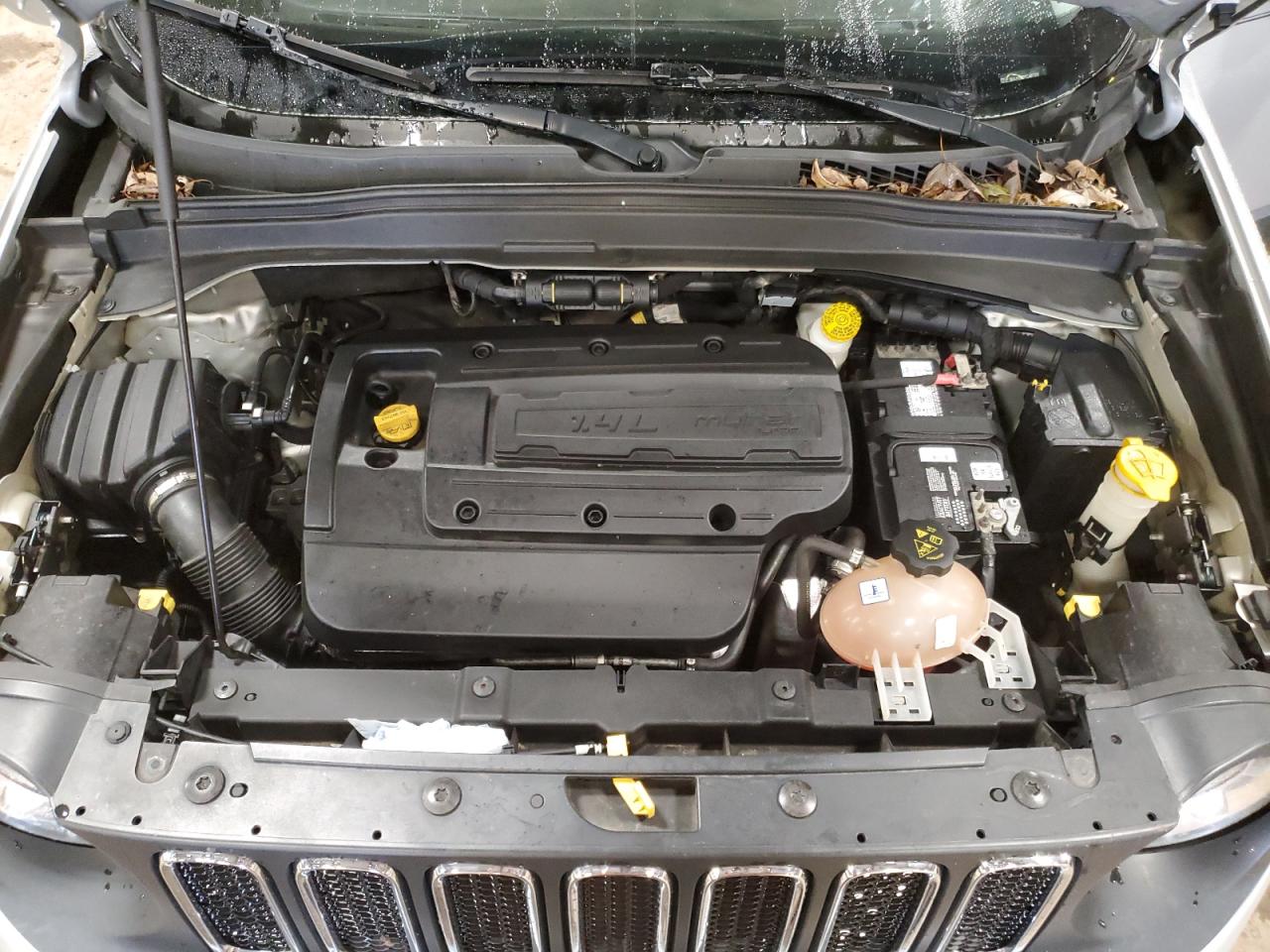 2015 Jeep Renegade Sport VIN: ZACCJBAH3FPC46120 Lot: 84773394