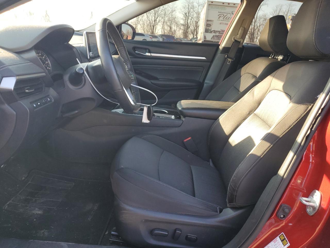 2020 Nissan Altima - Image 7