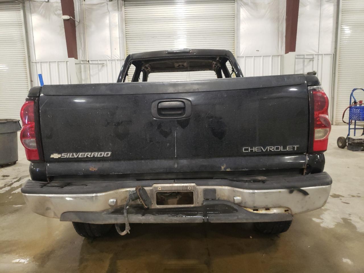2006 Chevrolet Silverado - Image 6