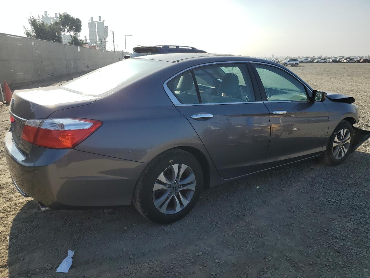 VIN 1HGCR2F39FA186240 2015 HONDA ACCORD no.3