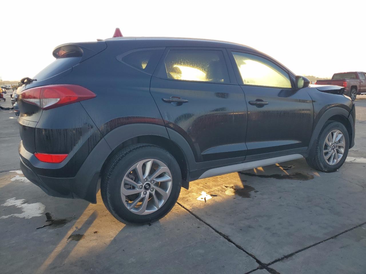 VIN KM8J33A45JU743872 2018 HYUNDAI TUCSON no.3