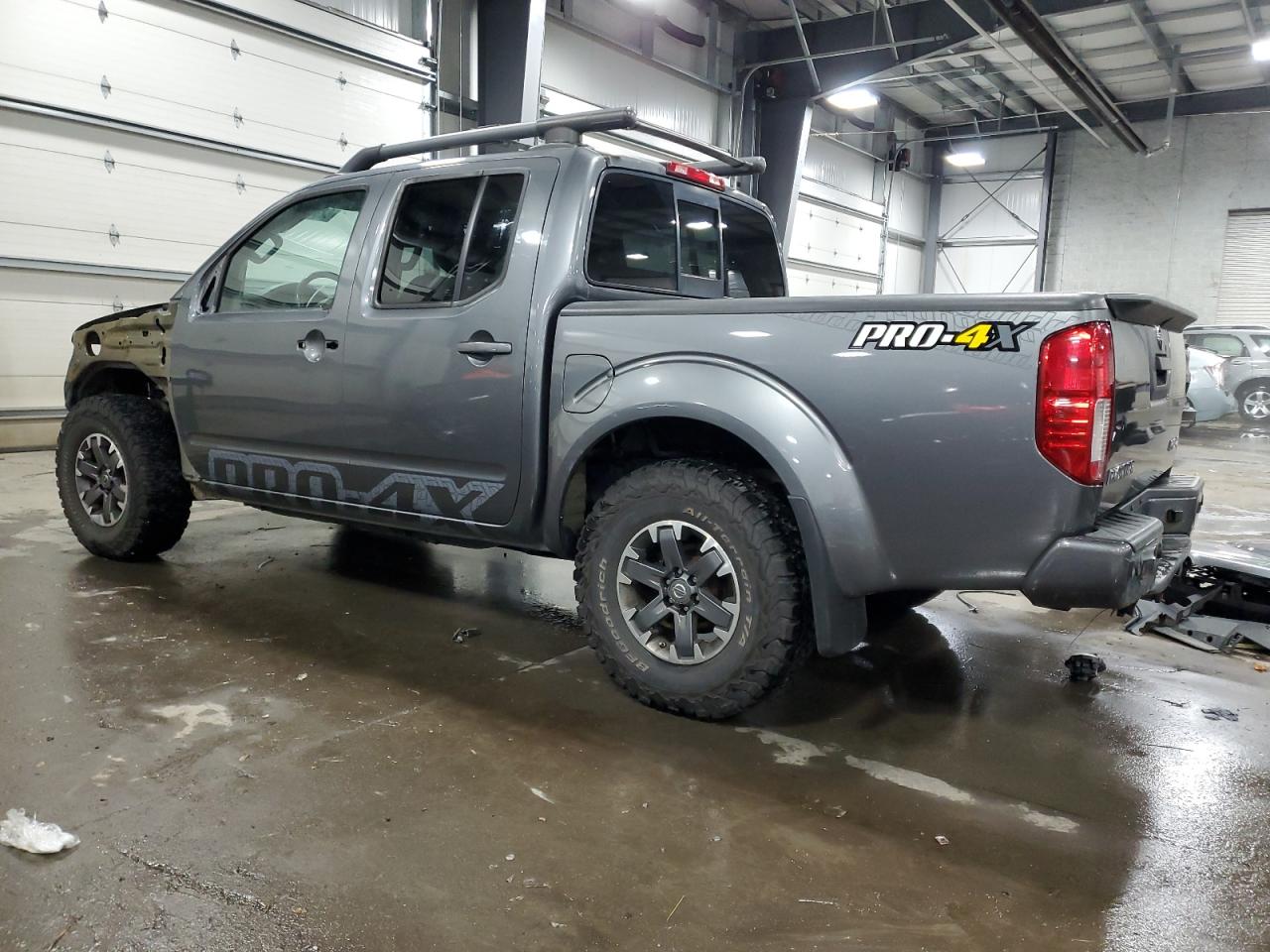 2017 Nissan Navara (Frontier) - Image 2