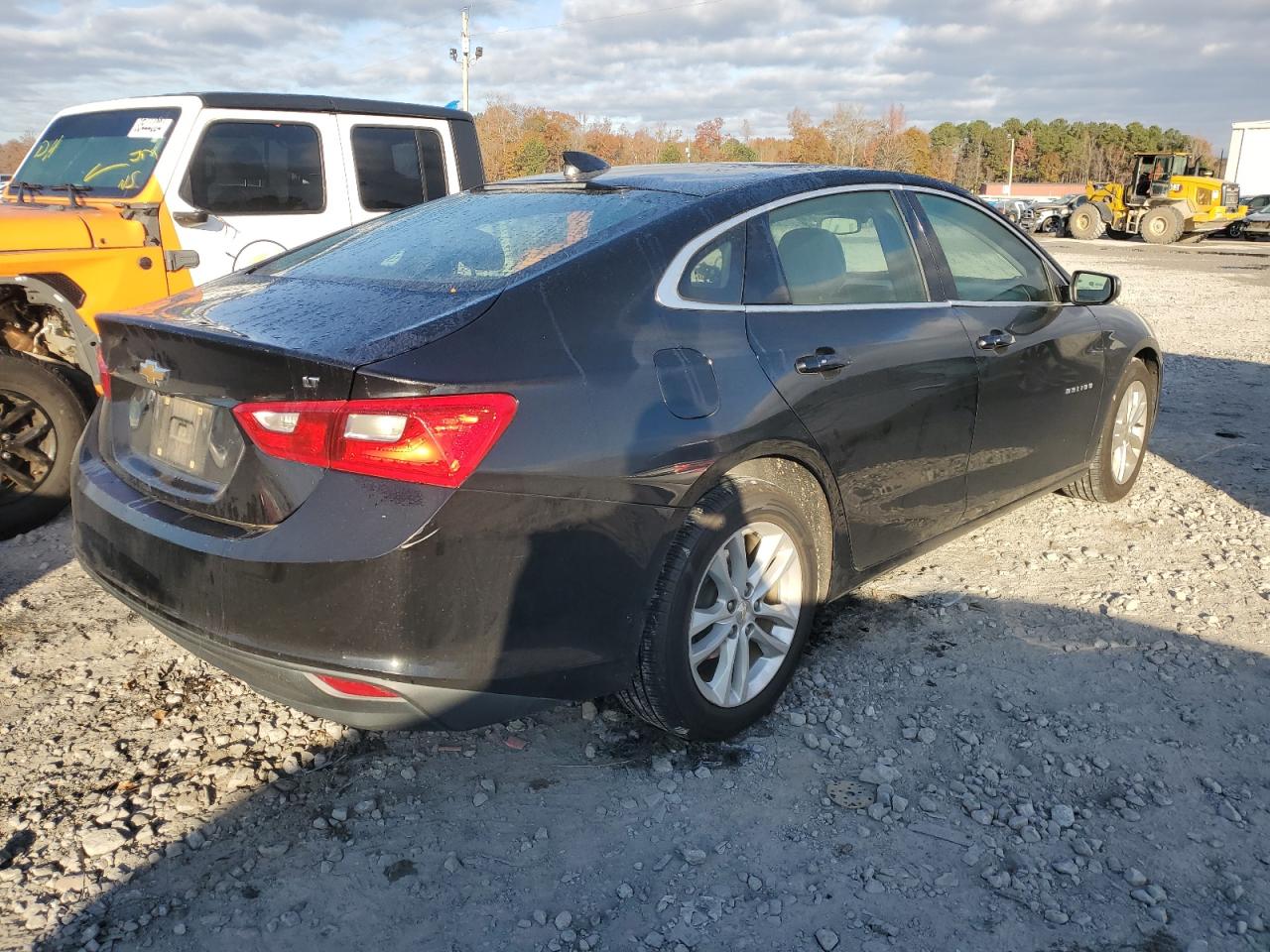 2018 Chevrolet Malibu - Image 3