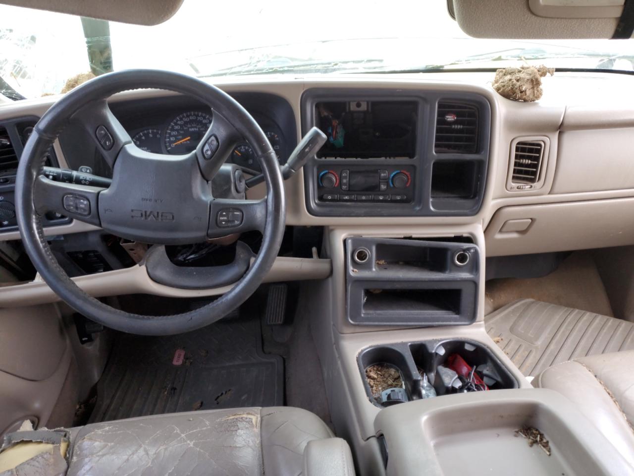 2005 GMC Sierra - Image 8