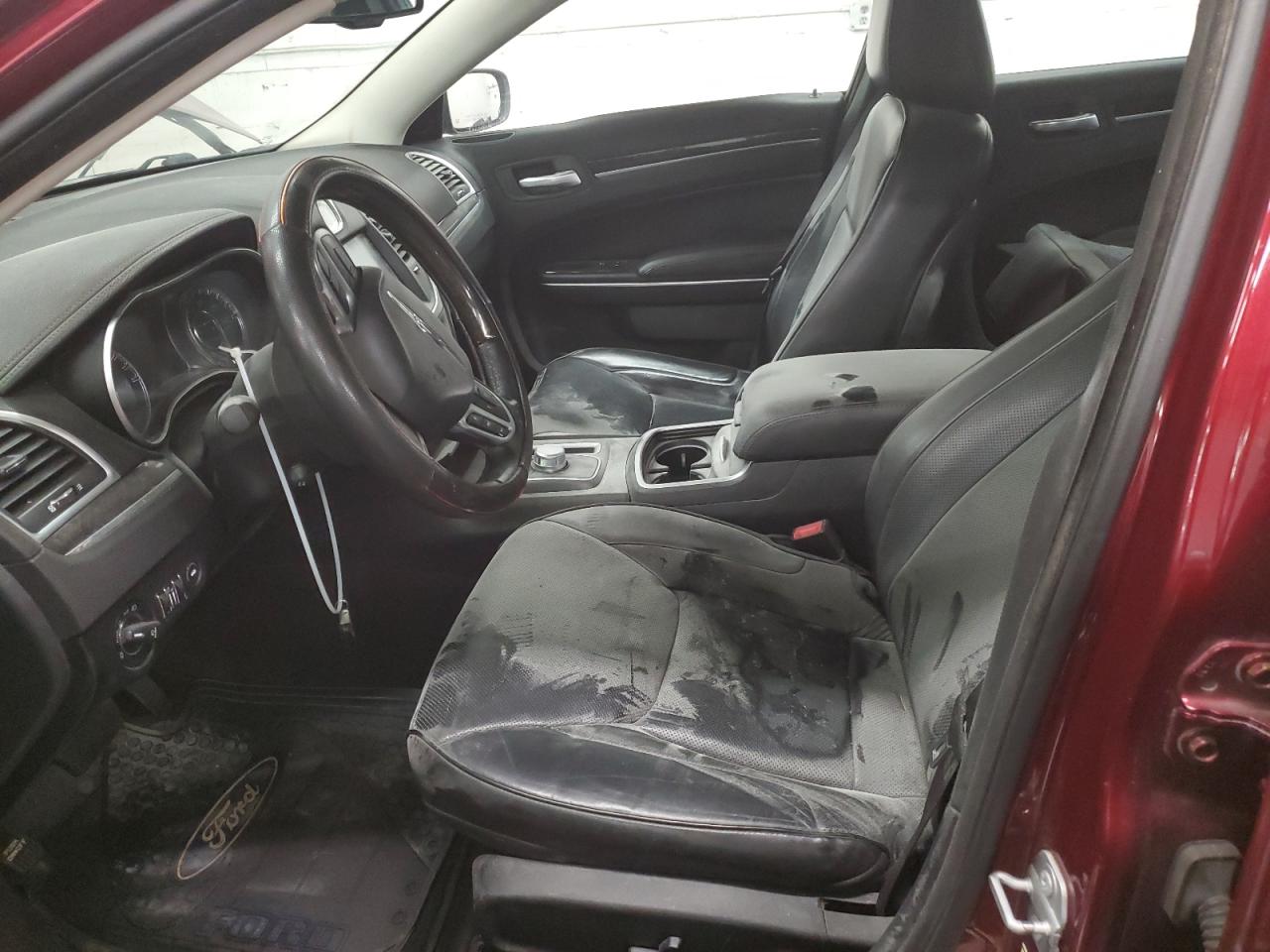 2017 Chrysler 300 - Image 7