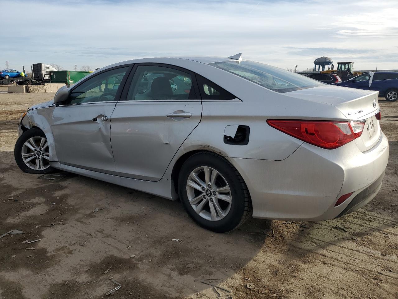 2014 Hyundai Sonata - Image 2