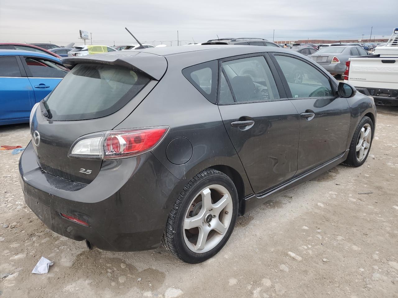 2011 Mazda 3 - Image 3