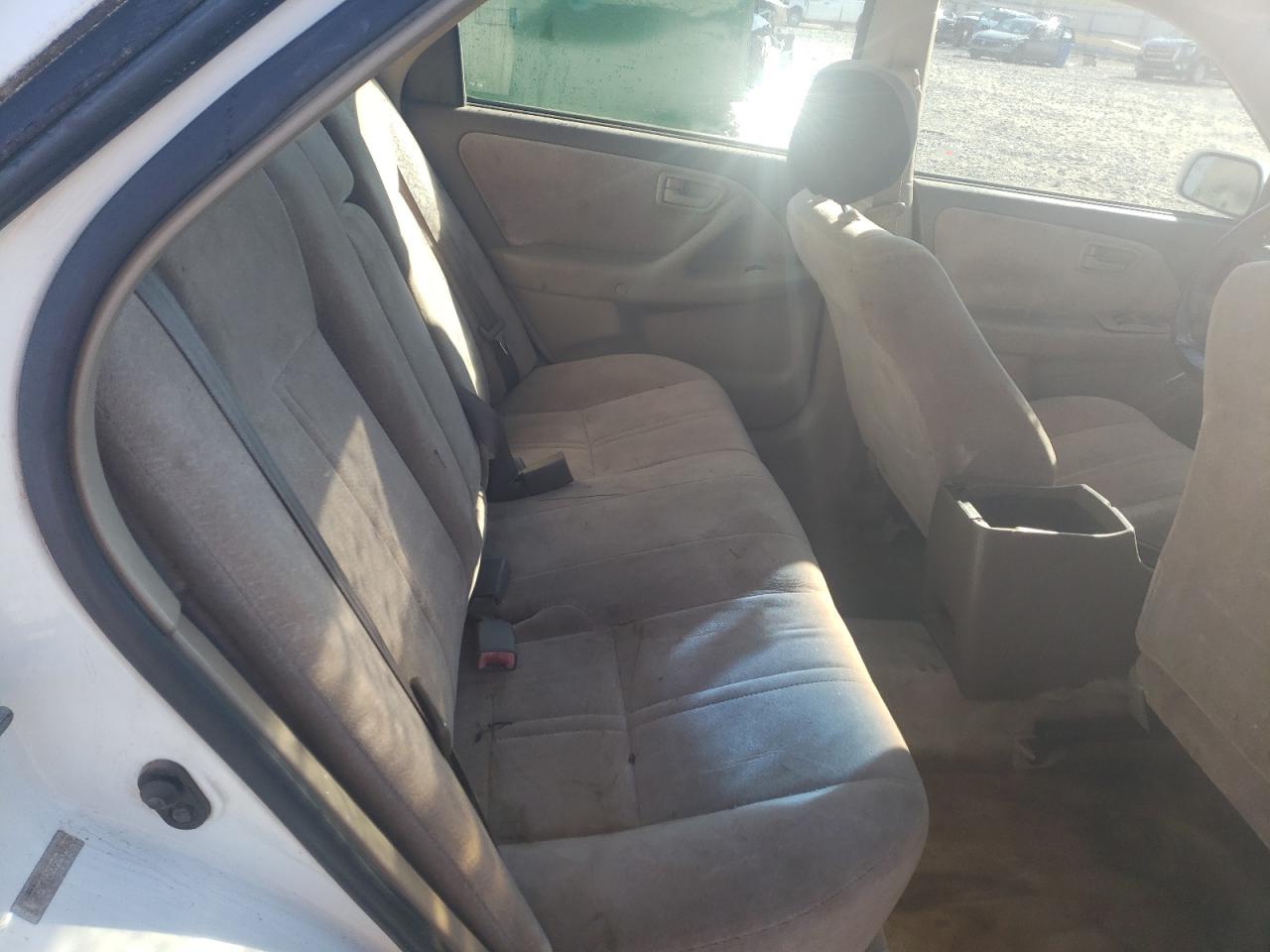 1999 Toyota Camry - Image 10