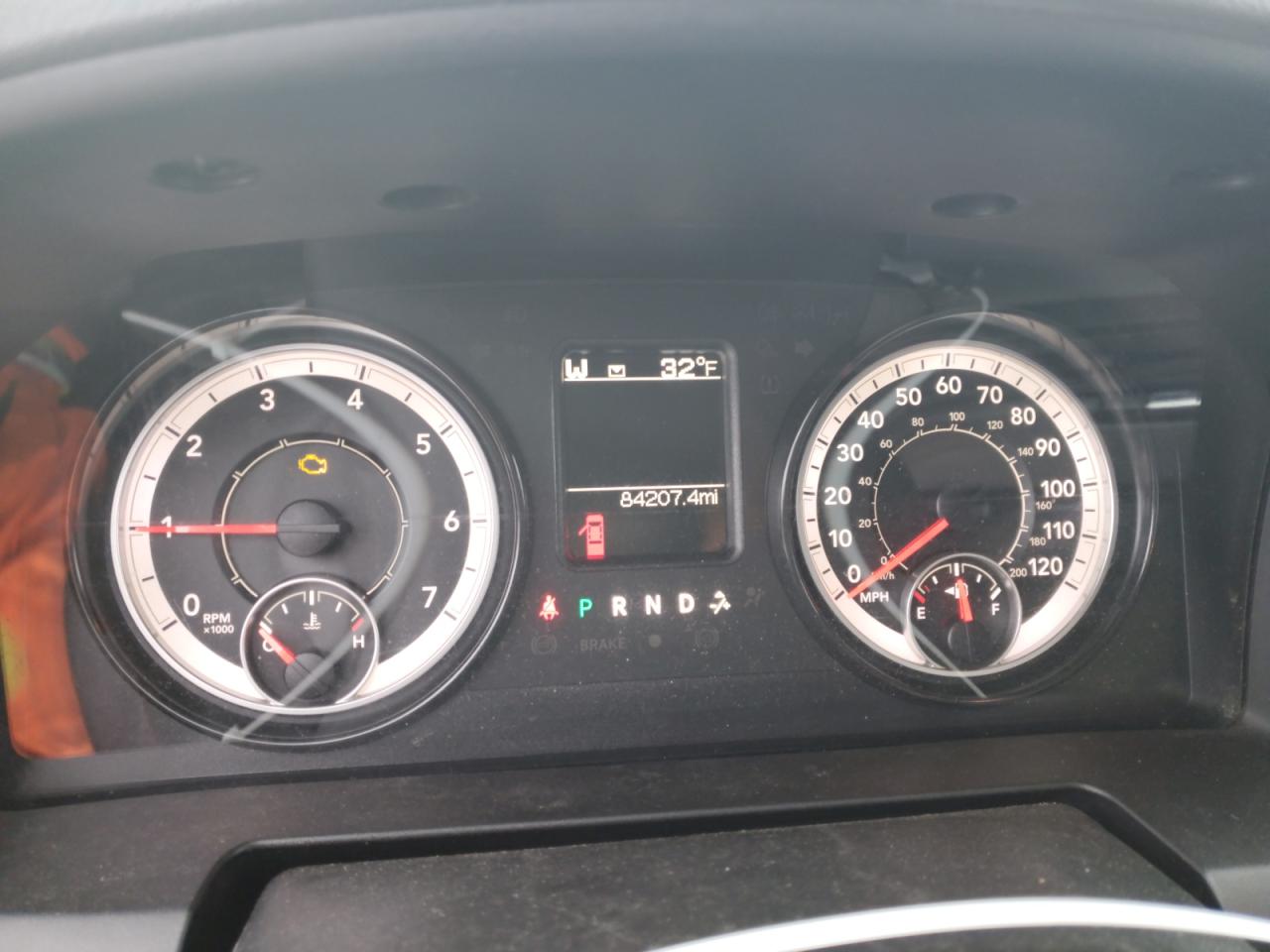 2018 RAM 1500 - Image 9