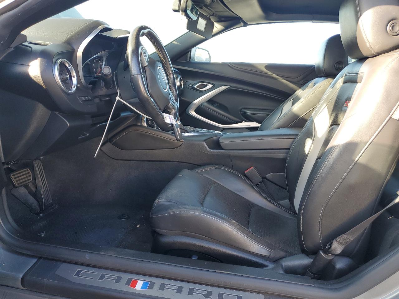 2020 Chevrolet Camaro - Image 7