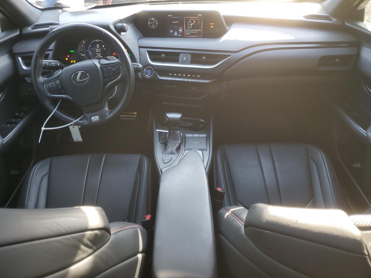 2021 Lexus UX - Image 8