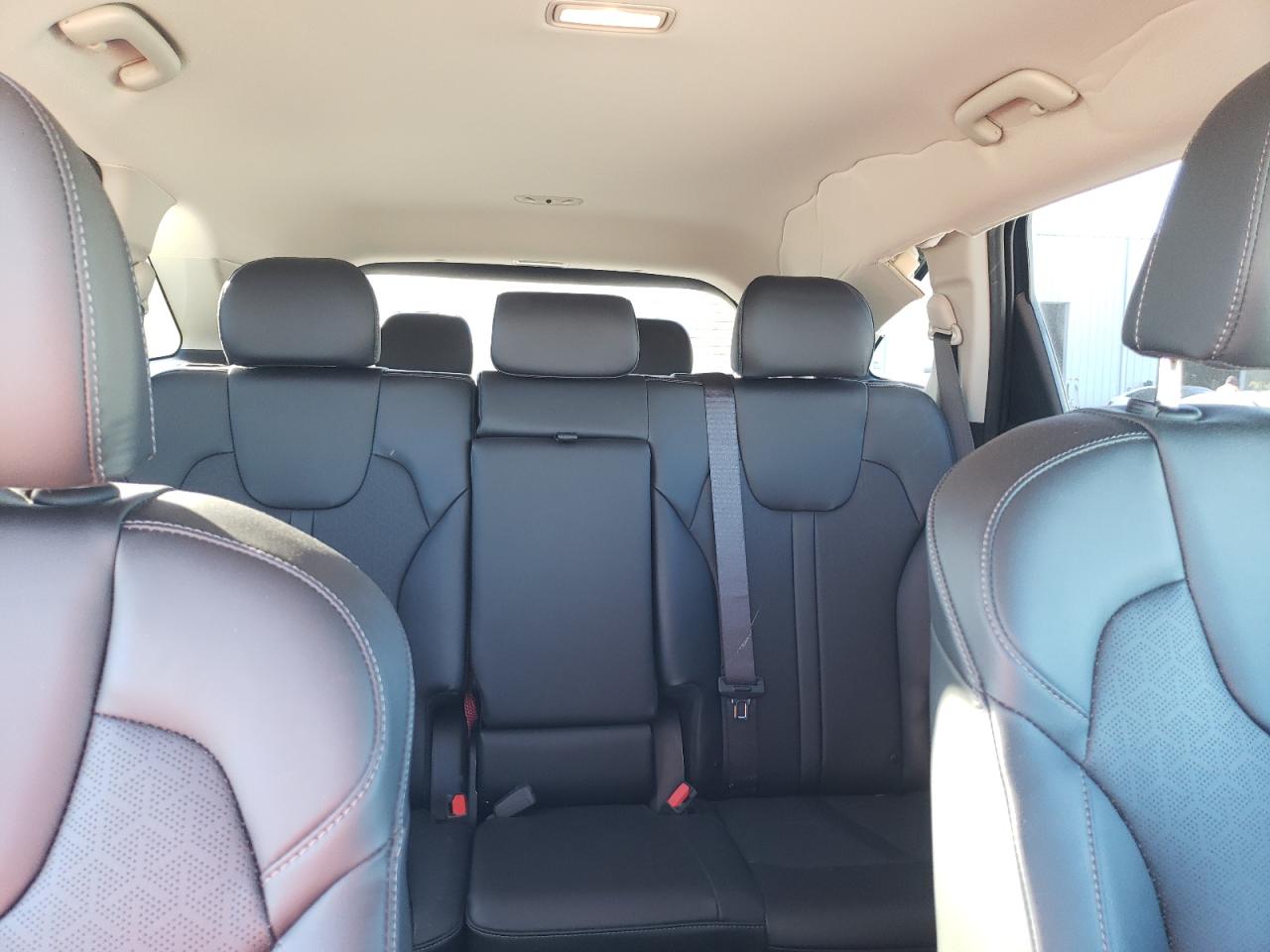2023 Kia Sorento - Image 10