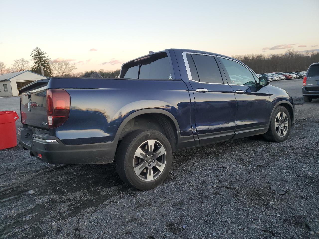 2017 Honda Ridgeline - Image 3
