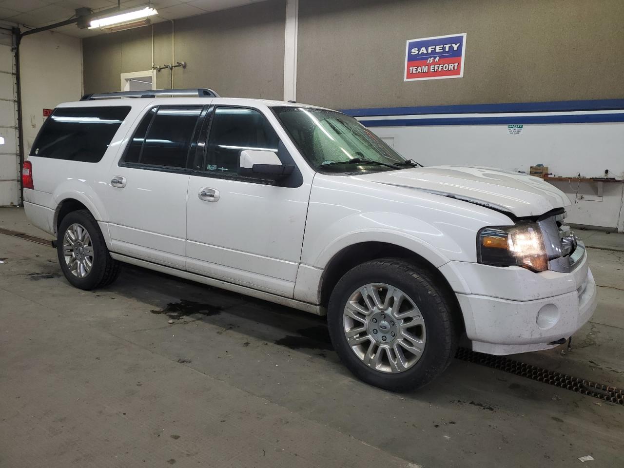 2014 Ford Expedition - Image 4