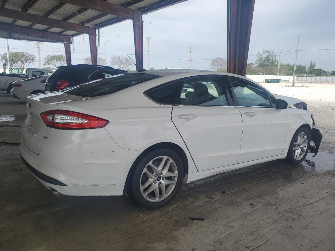 VIN 1FA6P0H74G5113931 2016 FORD FUSION no.3