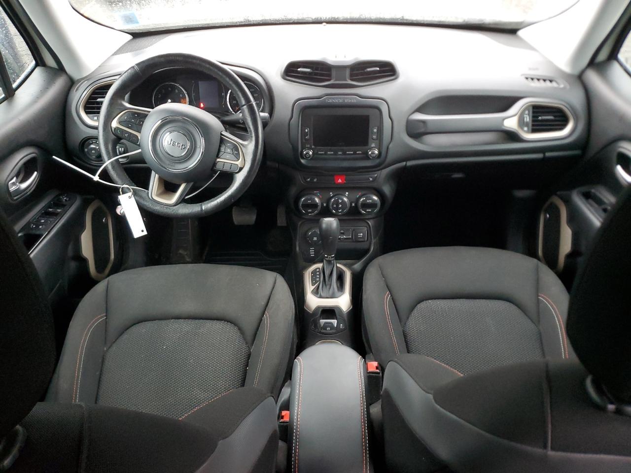 2016 Jeep Renegade - Image 8